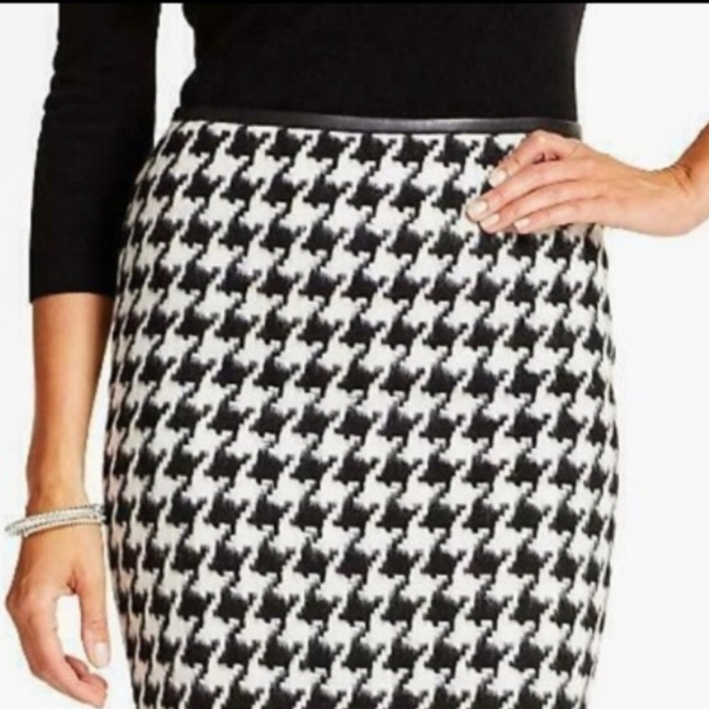 NEW! Isaac Mezrahi (Target) Black &White Houndstooth Straight Pencil Zip-Up Skrt